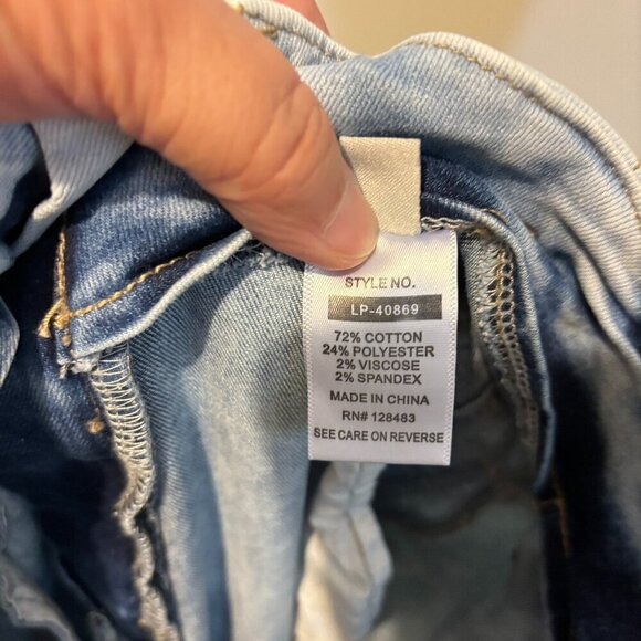 Uniq by Litz Acid Light Wash High Rise Wide Leg Jeans - Picture 13 of 14